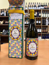 Confezione Isolano  Dolce & Gabbana Etna bianco DOC 2019