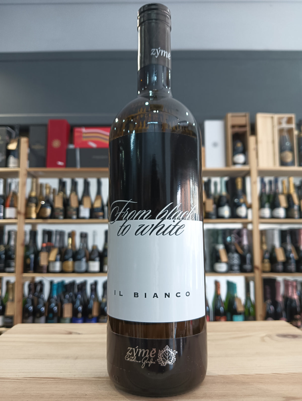 "From Black to White" Bianco Zymé 2022