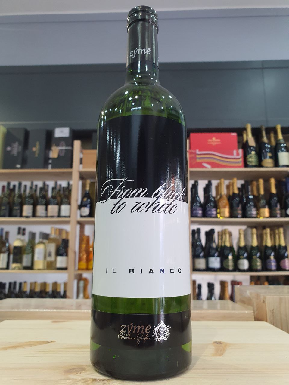 Bianco 'From Black to White' Zymé 2020