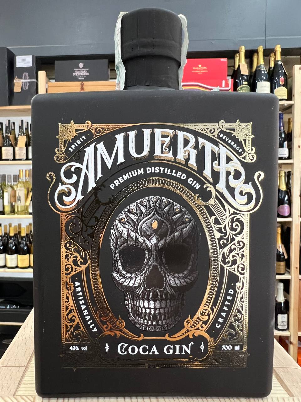 Amuerte Gin Coca Leaf Black