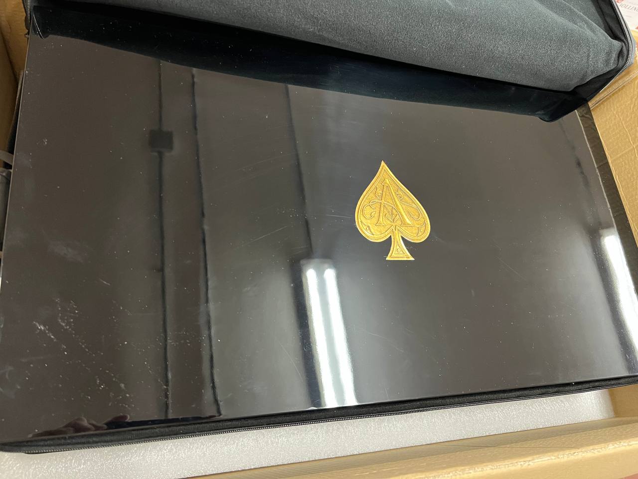 La Collection di Armand De Brignac - Edizione limitata con le 6 Bottiglie Assortite