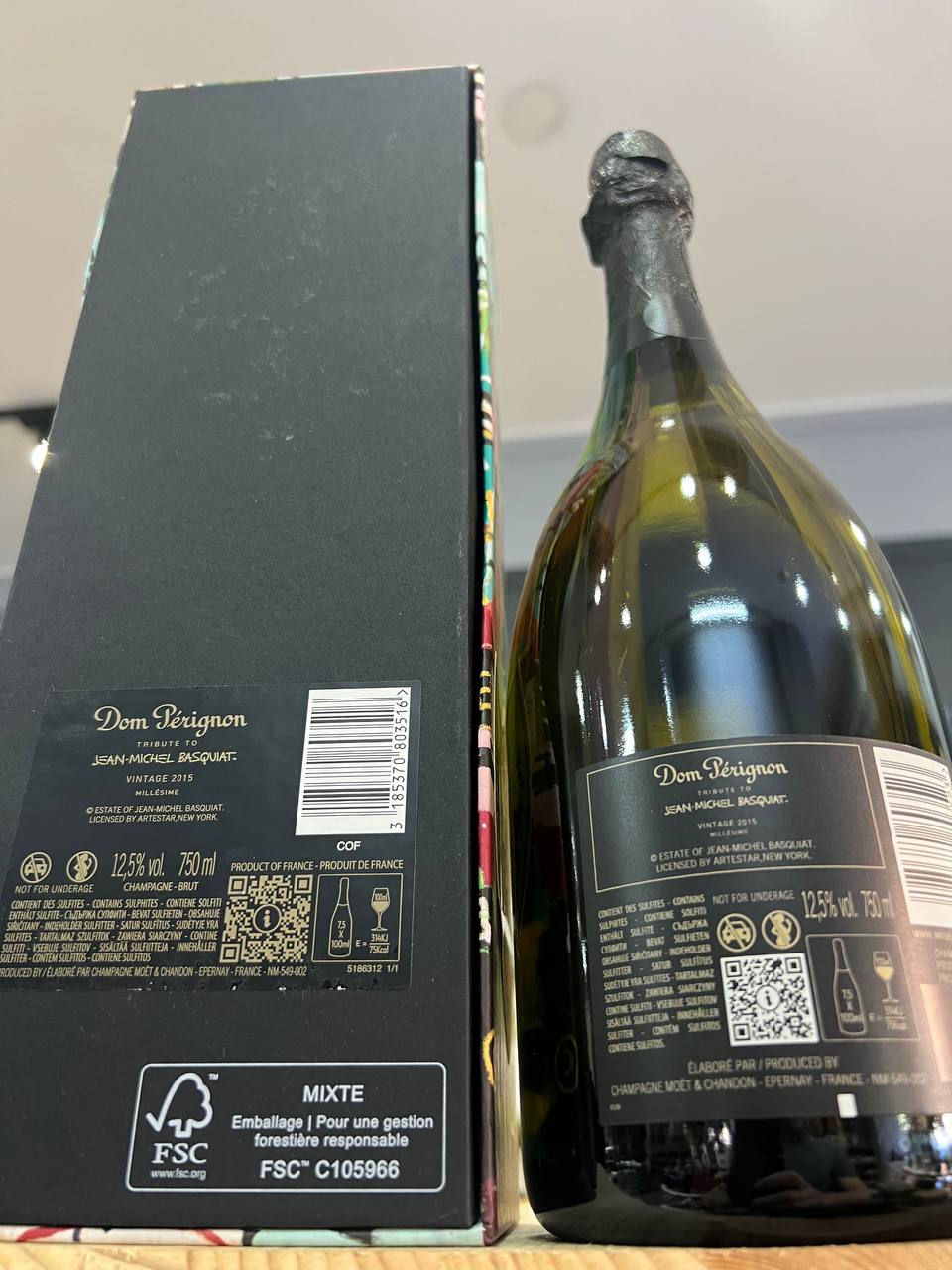 Dom Pérignon Vintage 2015 Jean-Michel Basquiat Collection Blue Design