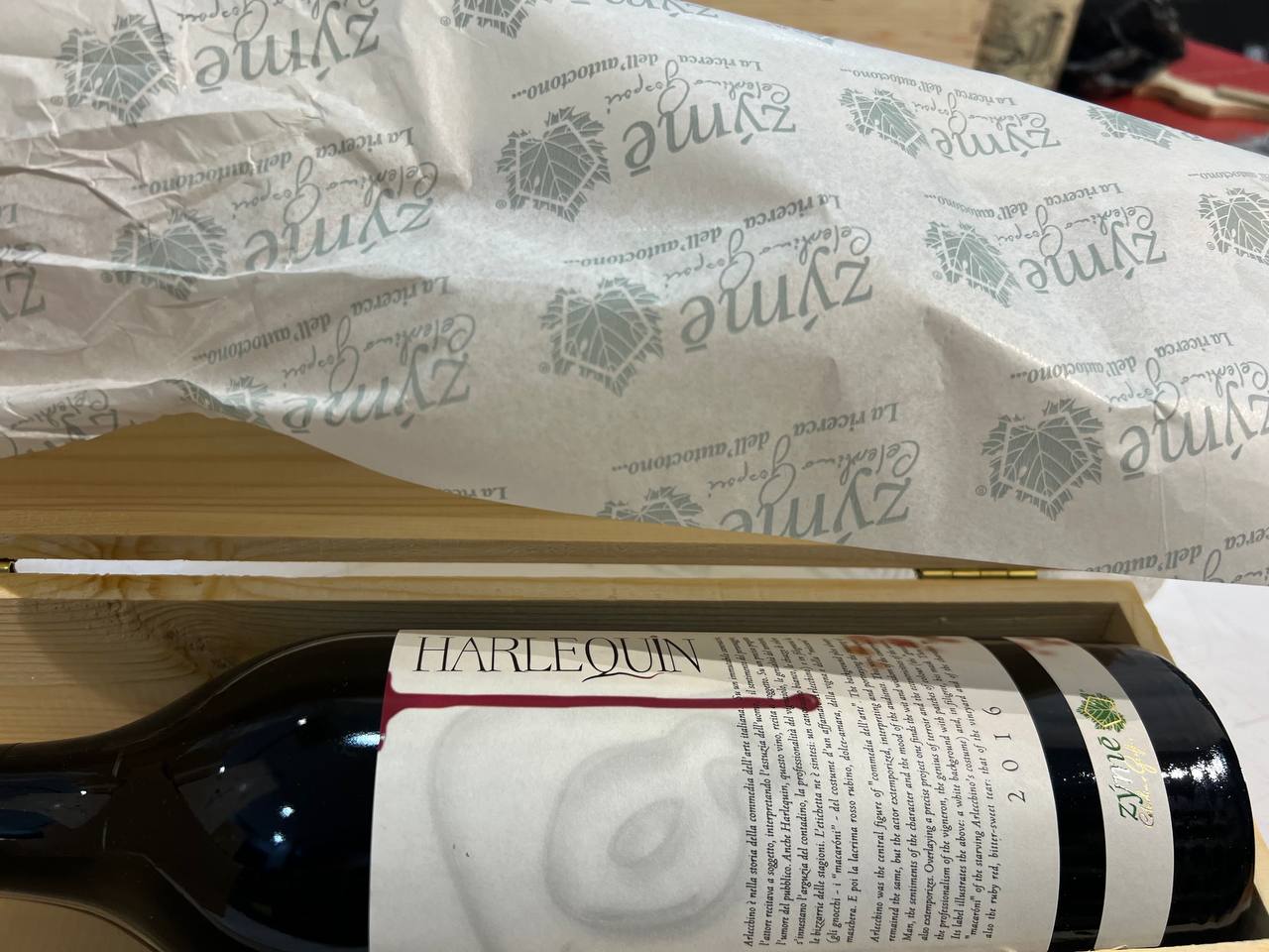 Harlequin 2016 Zýmè Veneto Rosso IGP