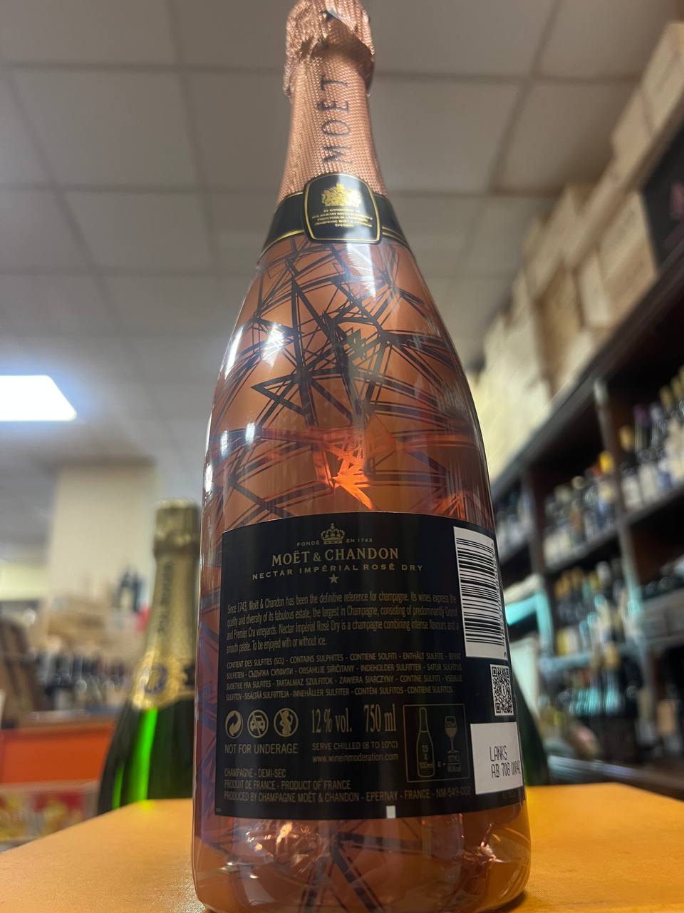Moët & Chandon N.I.R. Nectar Impérial Rosé Dry Luminous