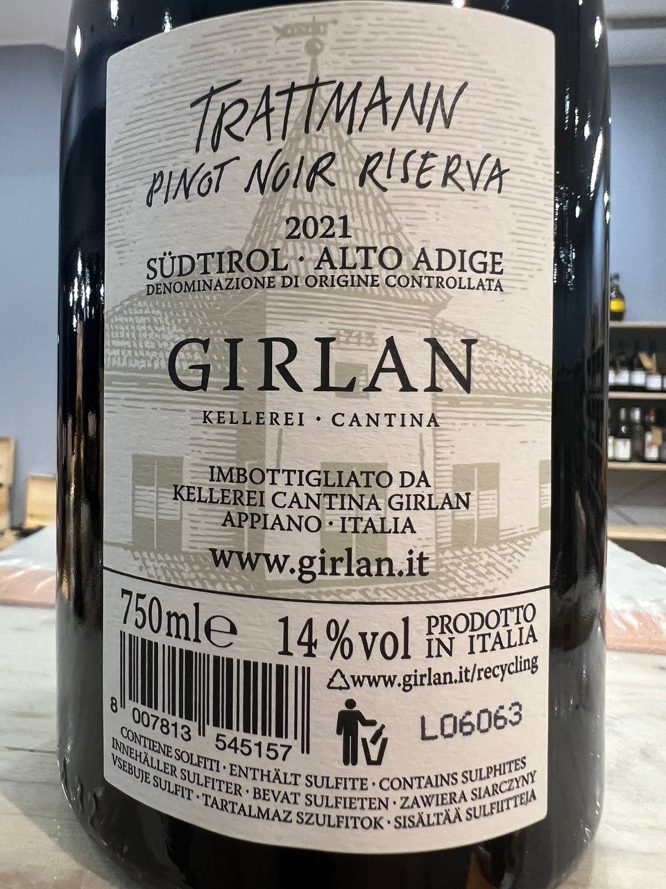 Girlan Trattmann Pinot Nero Riserva 2021