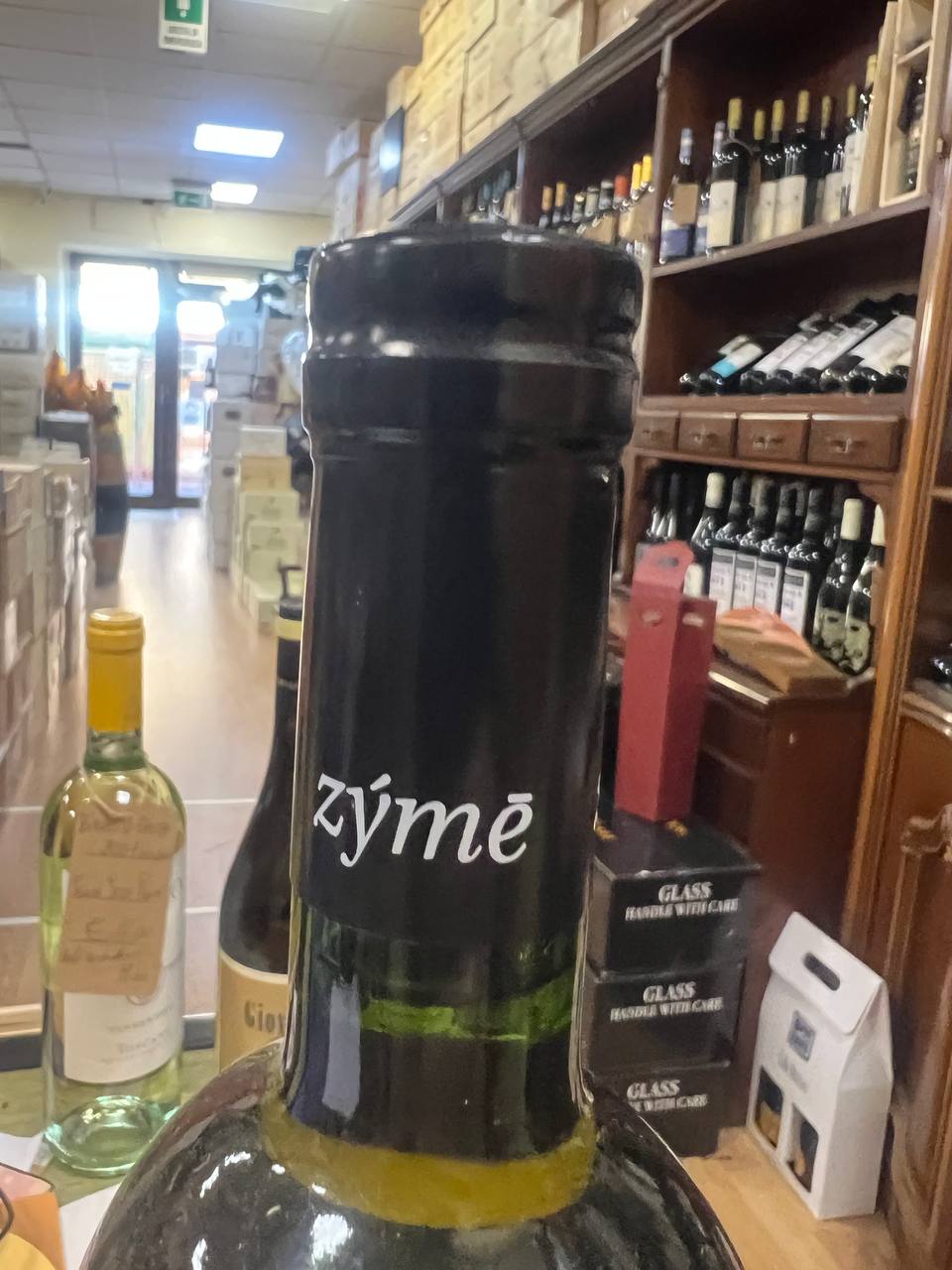 Bianco 'From Black to White' Zymé 2018