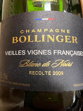 Carica l&#39;immagine nel visualizzatore Galleria,Champagne Bollinger Vieilles Vignes Françaises 2009 - Cofanetto