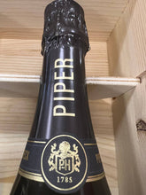 Carica l&#39;immagine nel visualizzatore Galleria,Champagne Piper-Hiedsieck Vintage 2014 - Cassetta legno da 2 Bottiglie