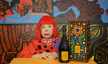 Carica l&#39;immagine nel visualizzatore Galleria,Veuve Clicquot La Grande Dame 2012 di Yayoi Kusama